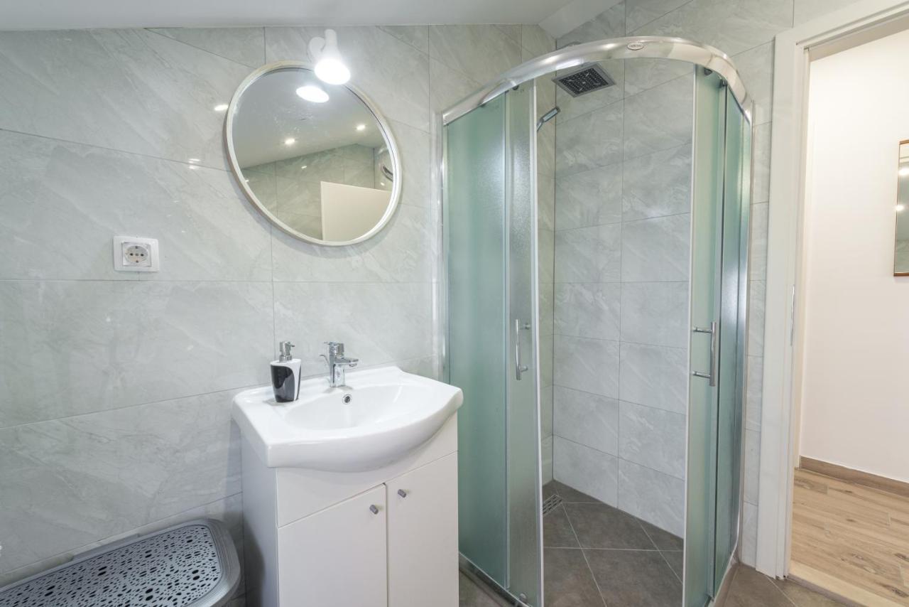 Apartments Vukelic Mlini Luaran gambar