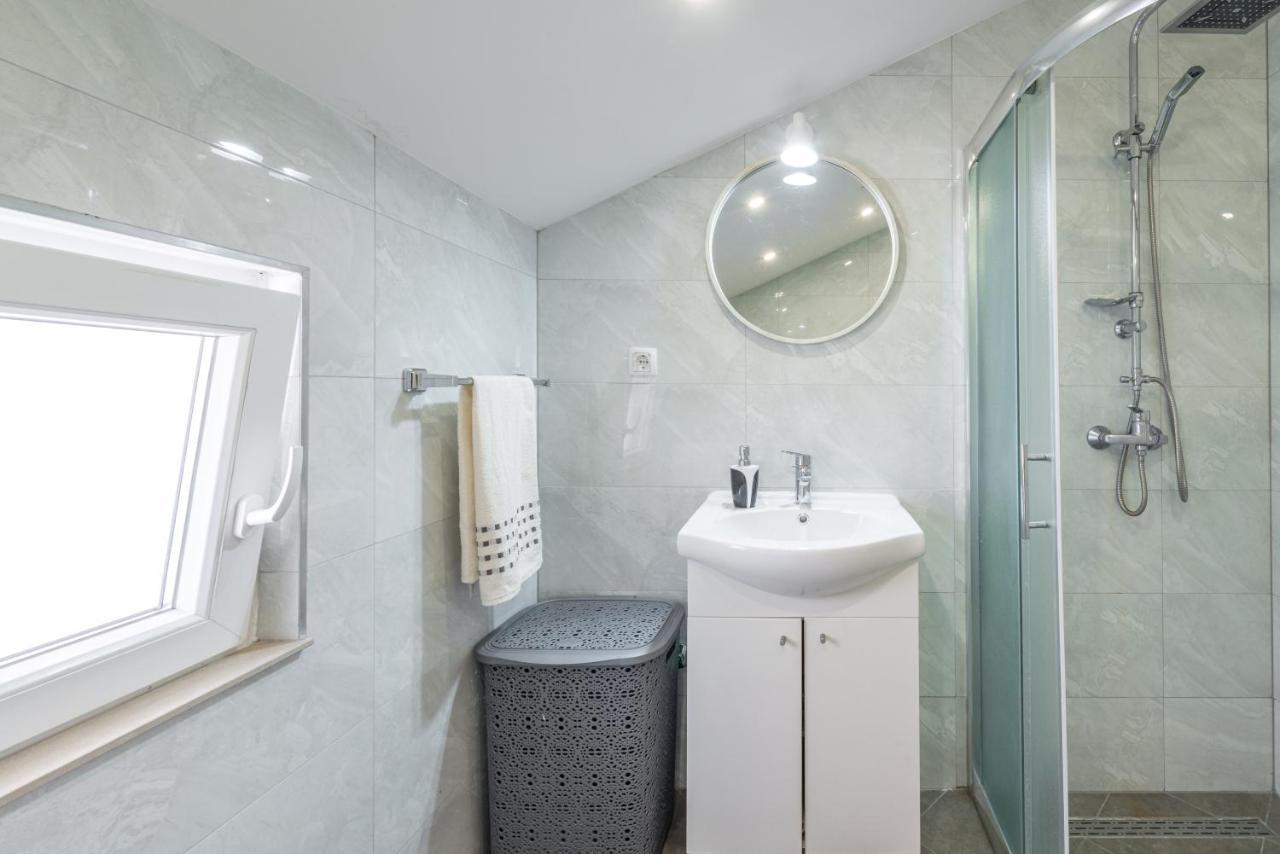 Apartments Vukelic Mlini Luaran gambar