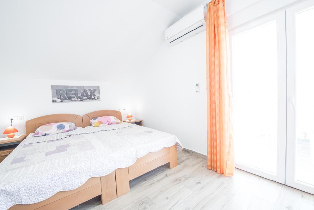 Apartments Vukelic Mlini Luaran gambar