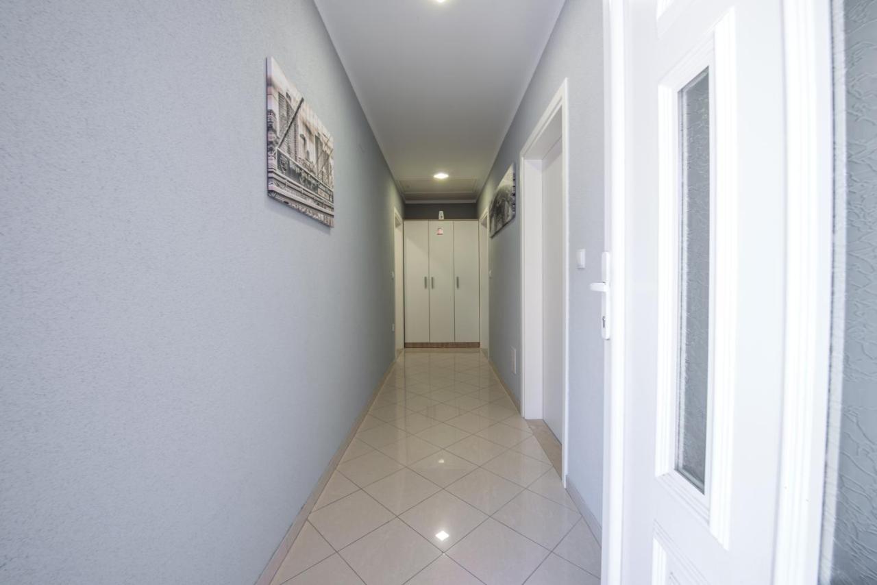Apartments Vukelic Mlini Luaran gambar