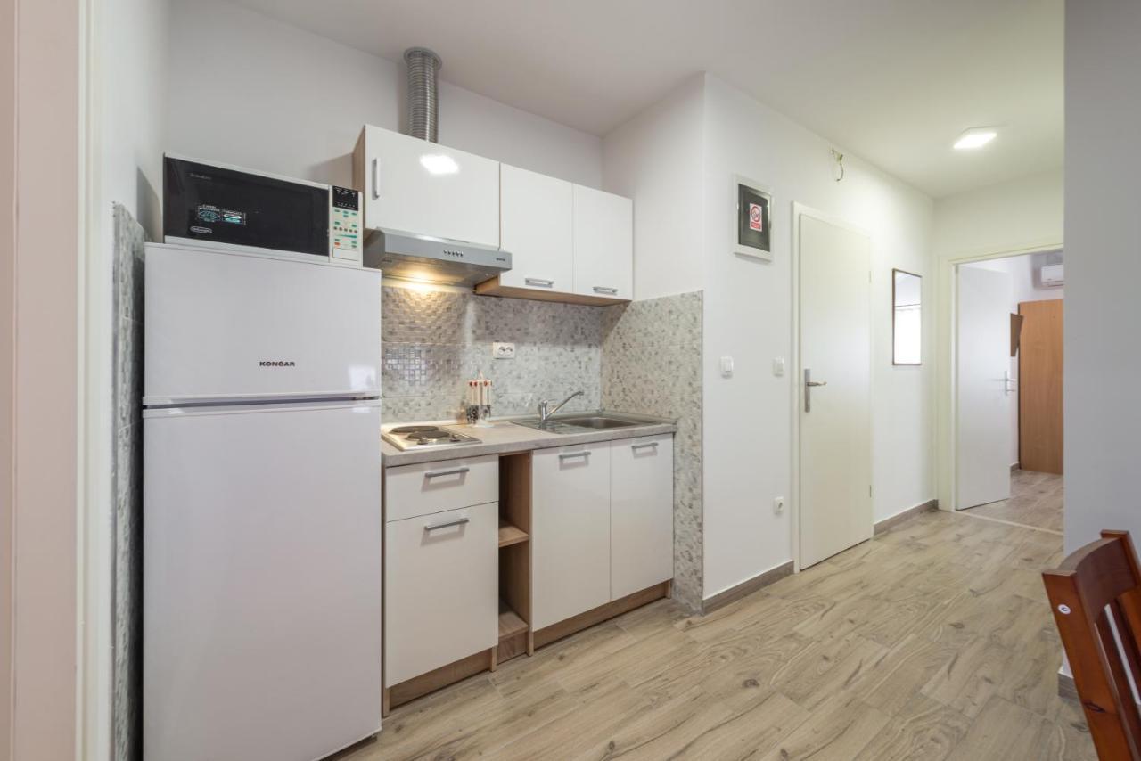 Apartments Vukelic Mlini Luaran gambar